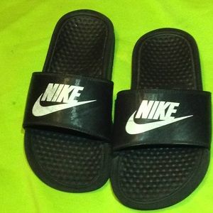 Blake Nike Slides